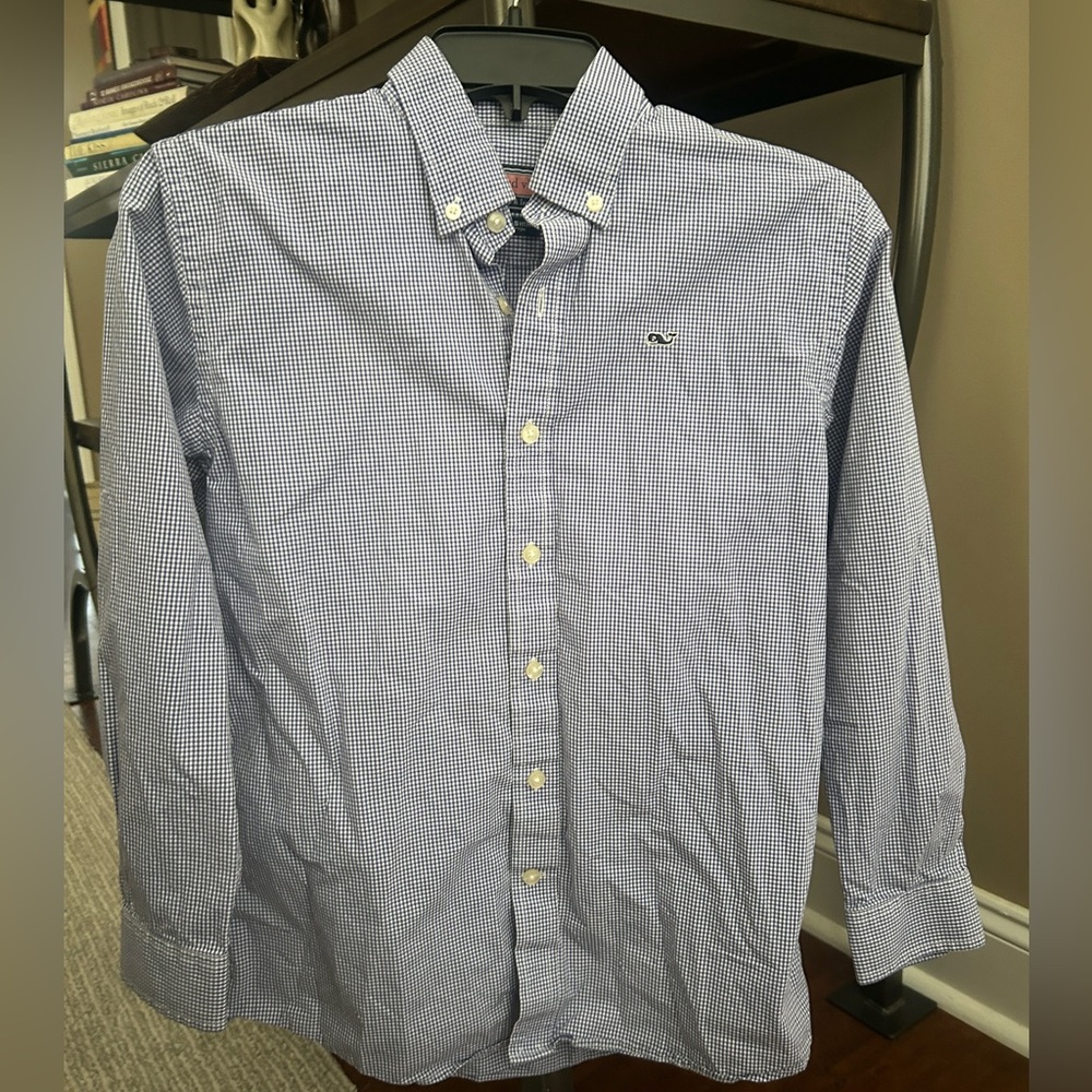Blue and white, Vineyard vines button up